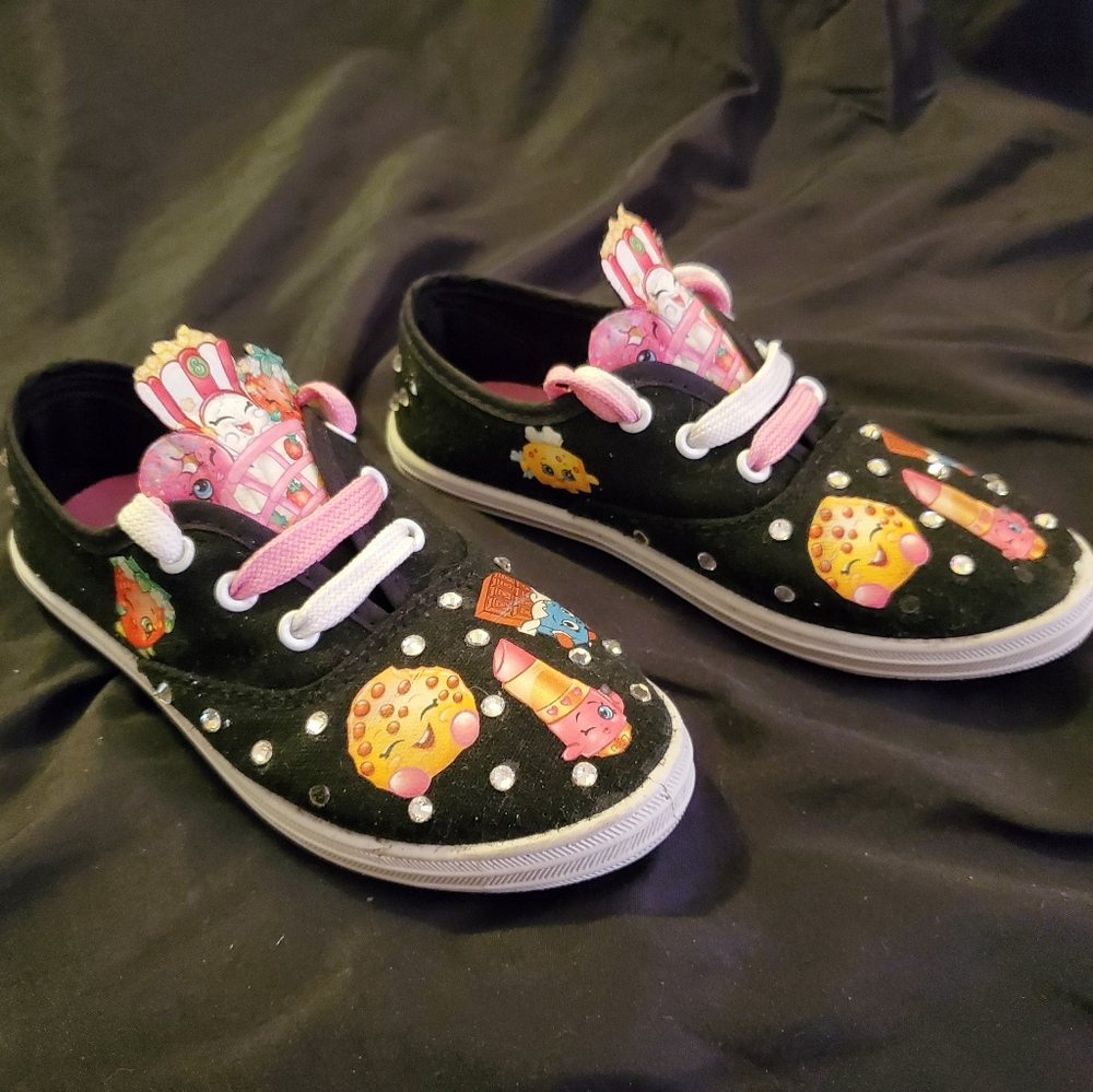 *3-for-$20* Shopkins shoes, size 11c